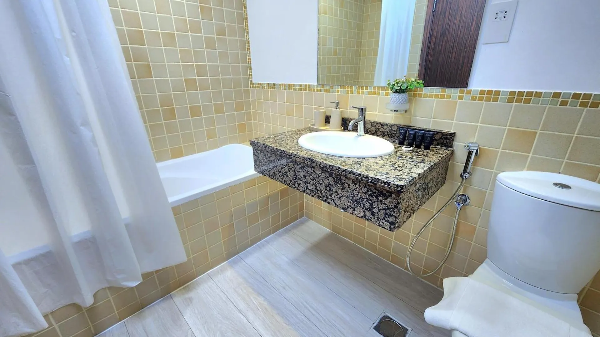 Marina And Sea View Luxury Apartment Dubai United Arab Emirates